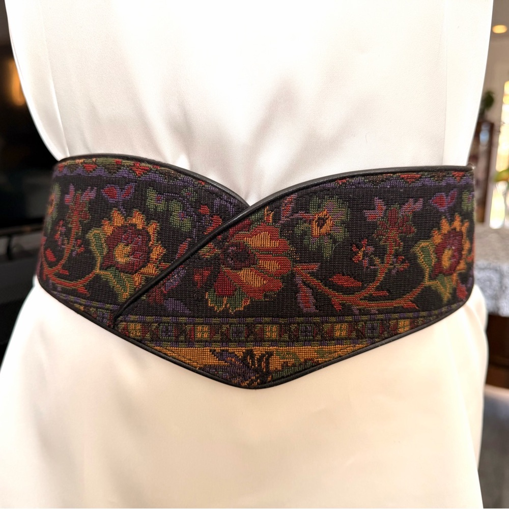 Liz Claiborne Multicolor Floral Tapestry Belt - Picture 6 of 9